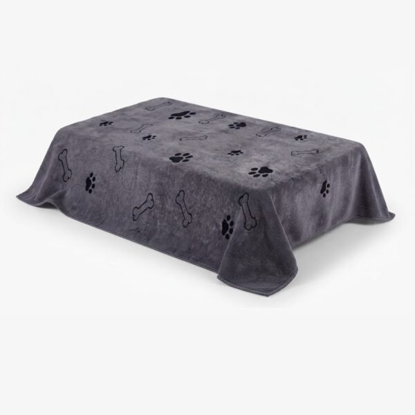 Super-Absorbent-Microfiber-Pet-Bath-Towel studio image grey Super-Absorbent-Microfiber-Pet-Bath-Towel studio image grey