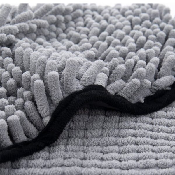 Chenille-Pet-Towel-with-Hand-Pockets-Close-up at petzvibes