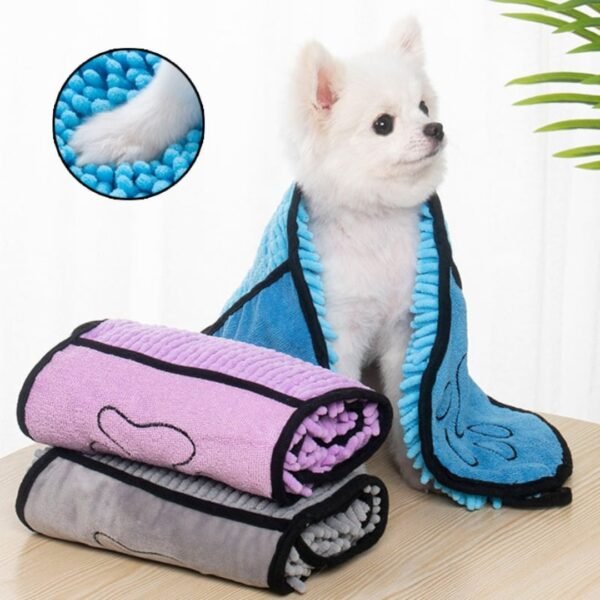 Chenille-Pet-Towel-with-Hand-Pockets-Lifestyle.jpg at petzvibes