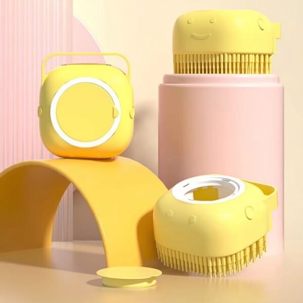 Pet Bath Brush with Shampoo Dispenser display Pet Bath Brush with Shampoo Dispenser for Dogs & Cats